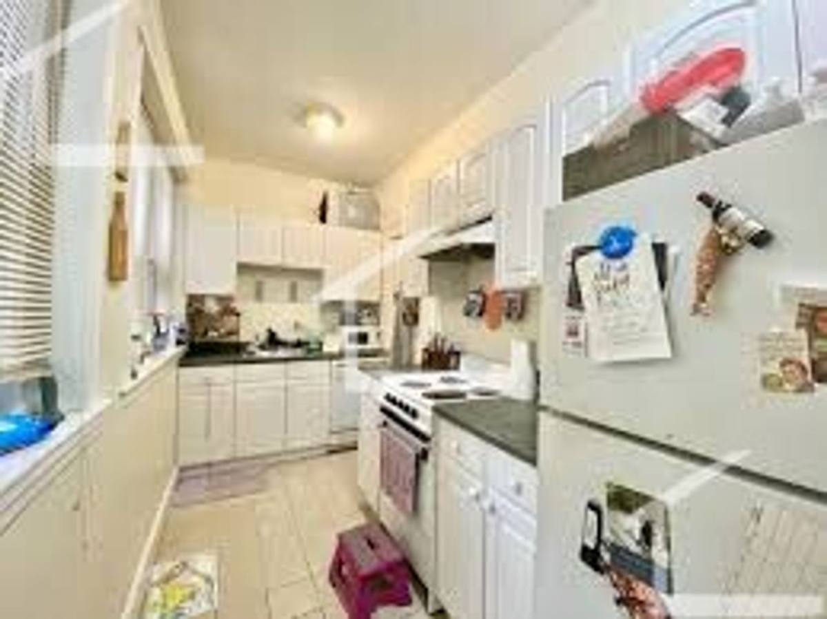 Apartment for rent at 1637B Commonwealth Ave, Brighton, MA 02135