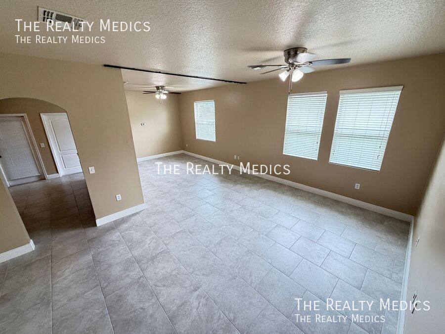 House for rent at 2411 Grasmere View Parkway N, Kissimmee, FL 34746