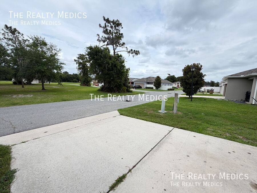House for rent at 2411 Grasmere View Parkway N, Kissimmee, FL 34746