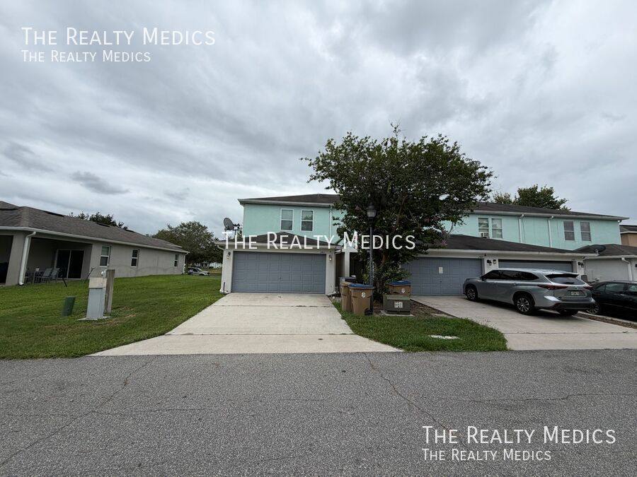 House for rent at 2411 Grasmere View Parkway N, Kissimmee, FL 34746