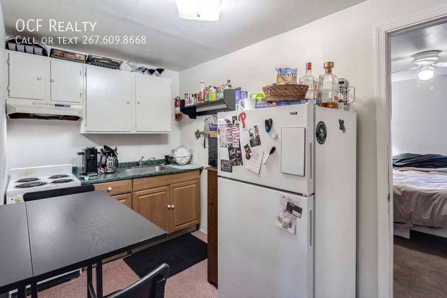 Apartment for rent at 1534 S 4th St - 3rd Floor, Philadelphia, PA 19147