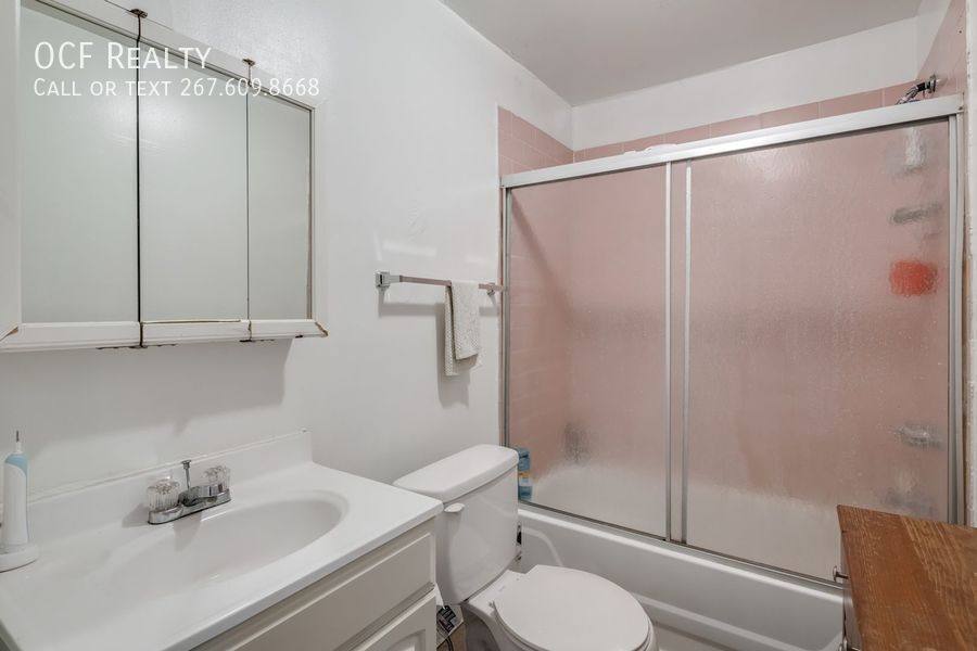 Apartment for rent at 1534 S 4th St - 3rd Floor, Philadelphia, PA 19147