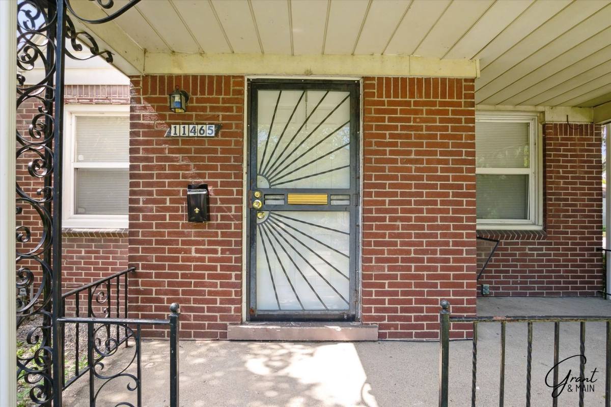 House for rent at 11465 Rossiter, Detroit, MI 48224