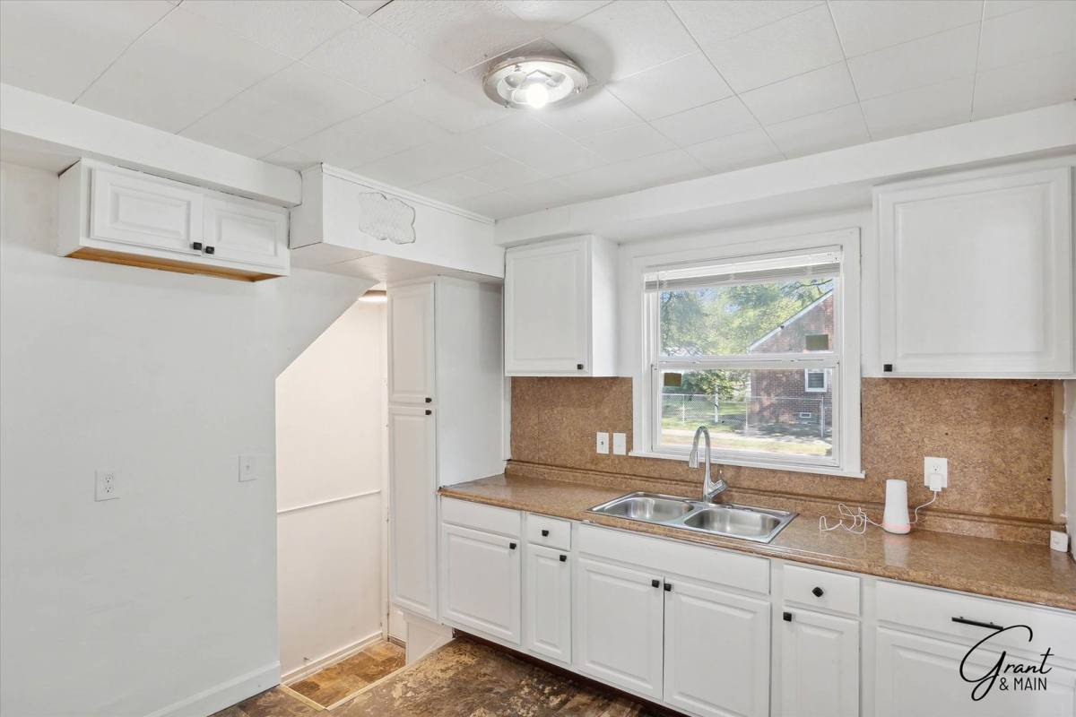 House for rent at 11465 Rossiter, Detroit, MI 48224