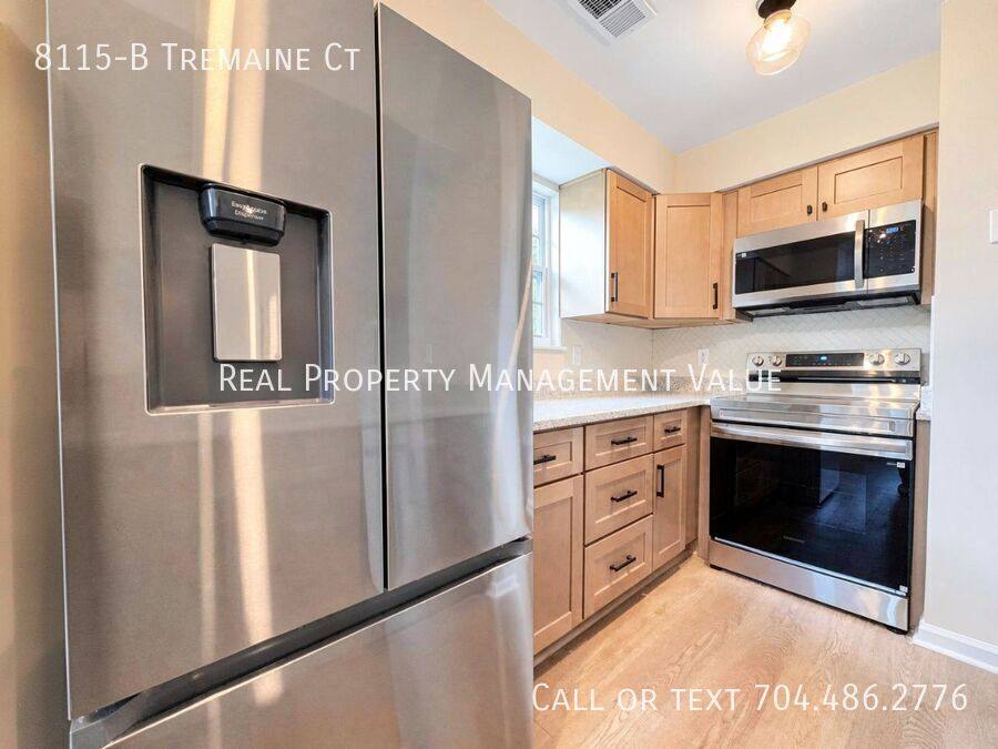 House for rent at 8115-B Tremaine Court, Charlotte, NC 28227