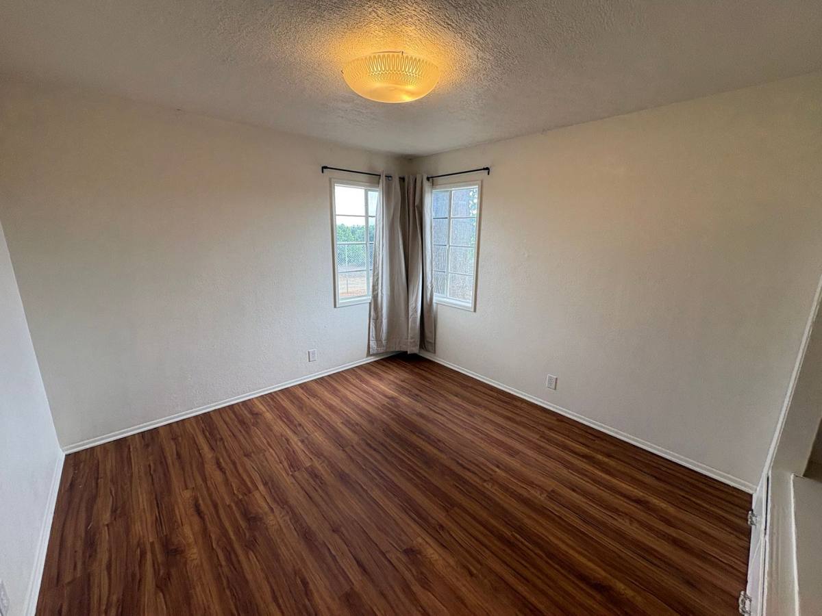 House for rent at 14519 Ave, Orosi, CA 93647