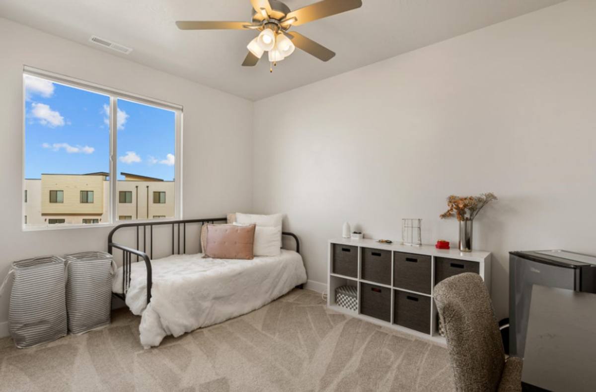 Townhouse for rent at 4118 S Baywood Dr, Washington, UT 84780