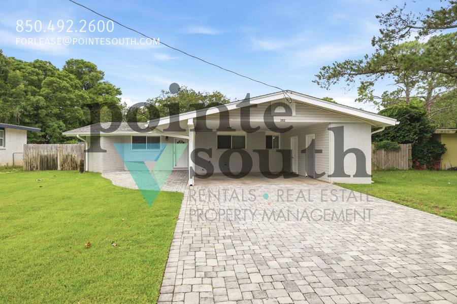 House for rent at 302 Loruna Dr, Gulf Breeze, FL 32561