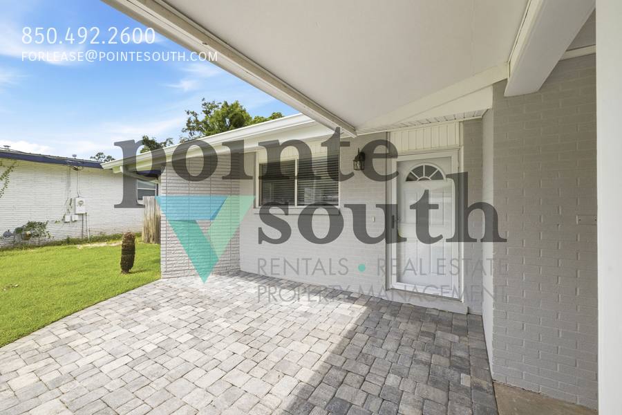 House for rent at 302 Loruna Dr, Gulf Breeze, FL 32561