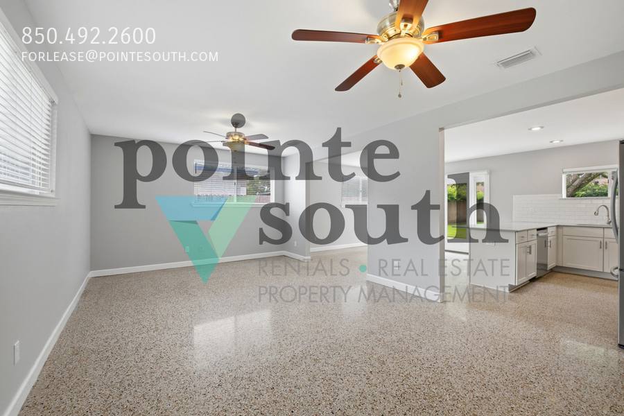 House for rent at 302 Loruna Dr, Gulf Breeze, FL 32561