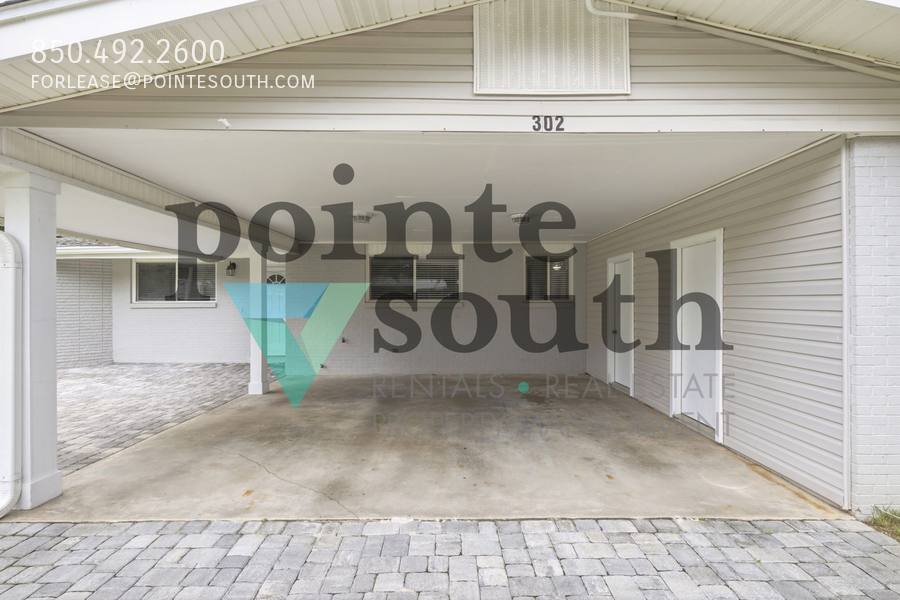 House for rent at 302 Loruna Dr, Gulf Breeze, FL 32561