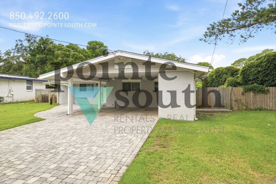 House for rent at 302 Loruna Dr, Gulf Breeze, FL 32561