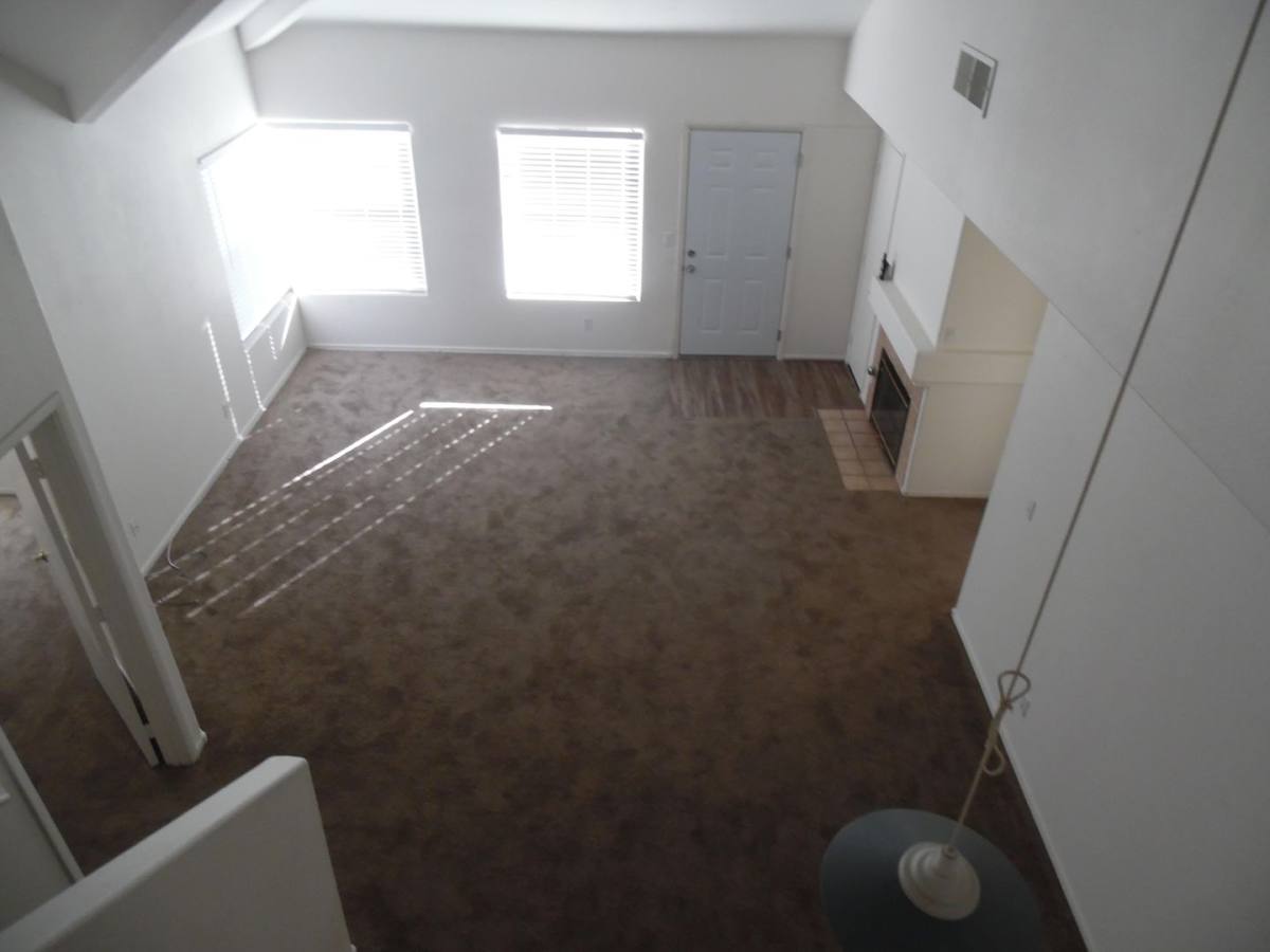 Apartment for rent at 5125 W Reno Ave, Las Vegas, NV 89118
