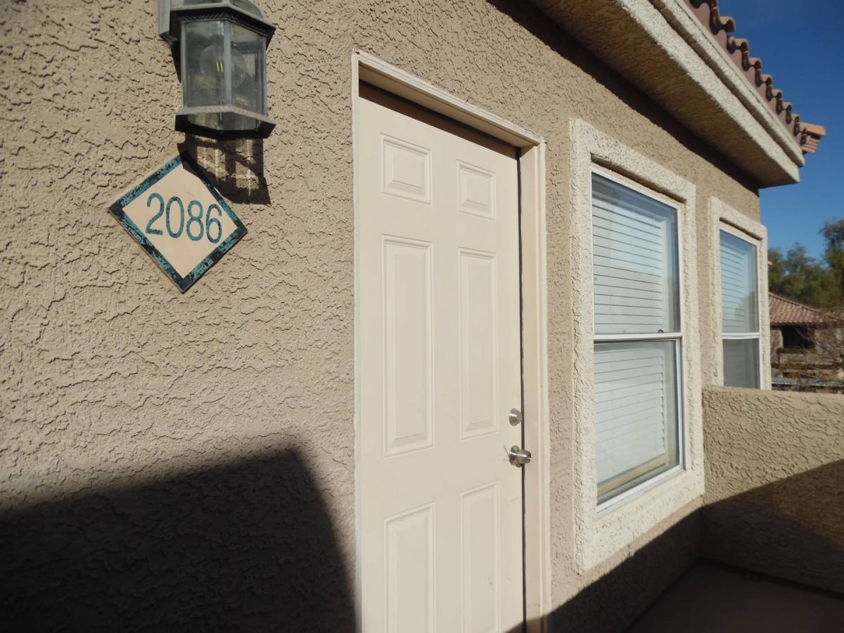 Apartment for rent at 5125 W Reno Ave, Las Vegas, NV 89118