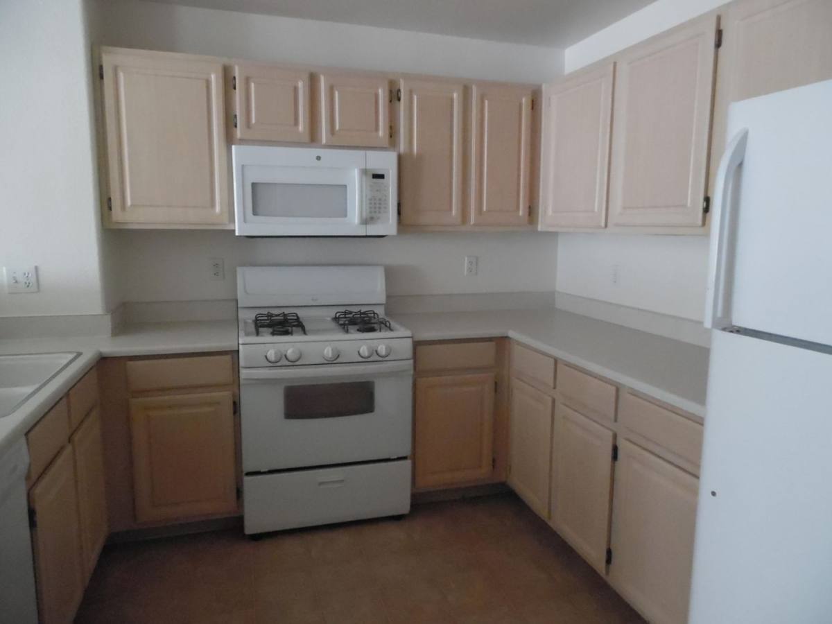 Apartment for rent at 5125 W Reno Ave, Las Vegas, NV 89118