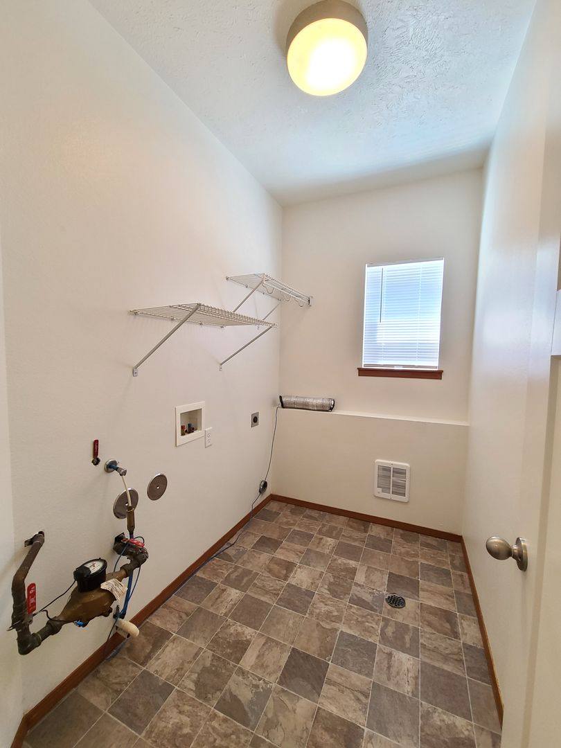 Townhouse for rent at 6022 N Wiscomb, Spokane, WA 99208