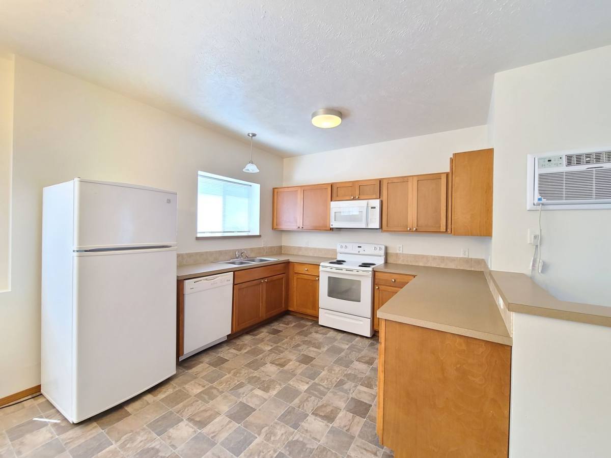 Townhouse for rent at 6022 N Wiscomb, Spokane, WA 99208