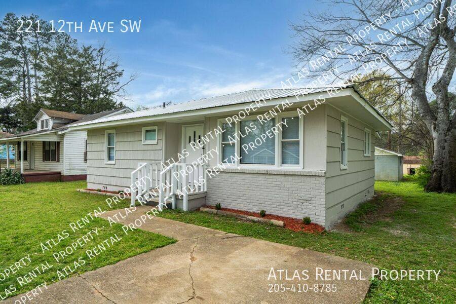 House for rent at 221 12th Ave SW, Decatur, AL 35601