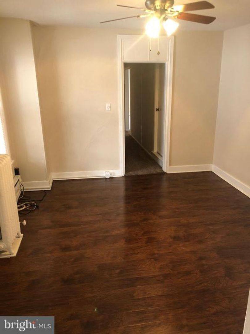 Apartment for rent at 116 E Locust St - 2nd Floor, Mechanicsburg, PA 17055
