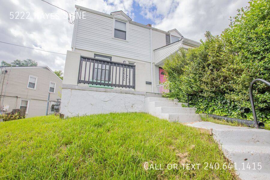 Townhouse for rent at 5222 Hayes St NE, Washington, DC 20019