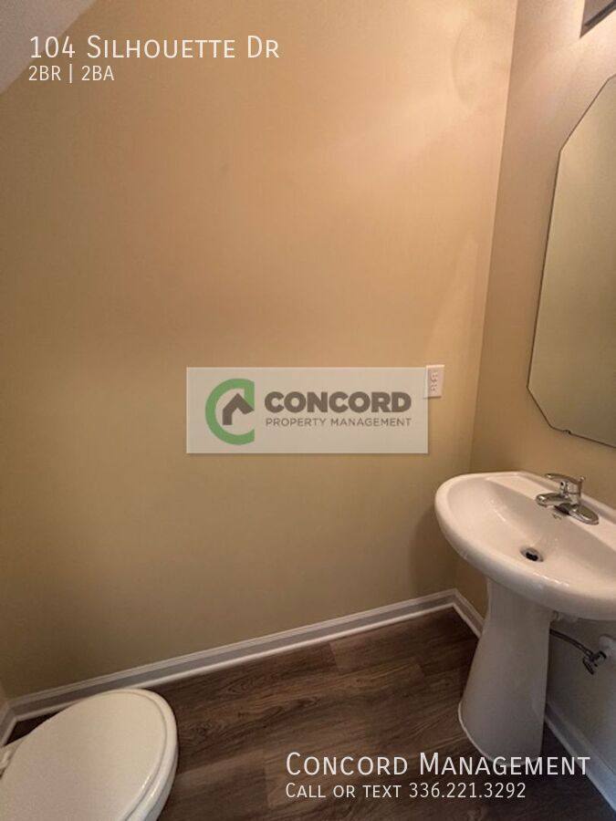 Townhouse for rent at 104 Silhouette Dr, Greensboro, NC 27405