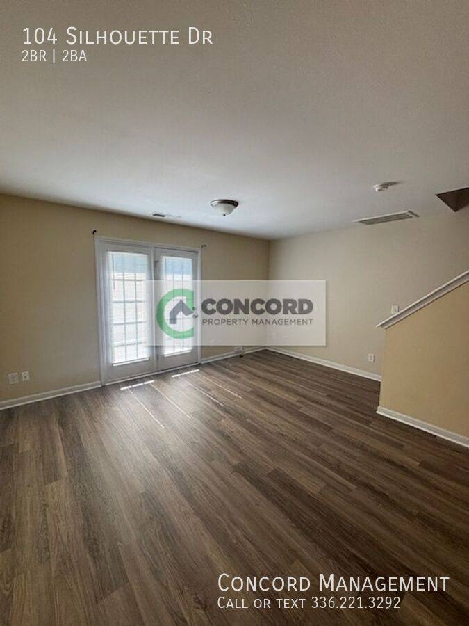 Townhouse for rent at 104 Silhouette Dr, Greensboro, NC 27405