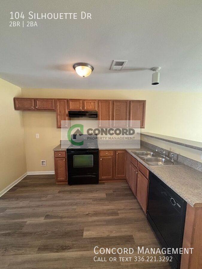 Townhouse for rent at 104 Silhouette Dr, Greensboro, NC 27405