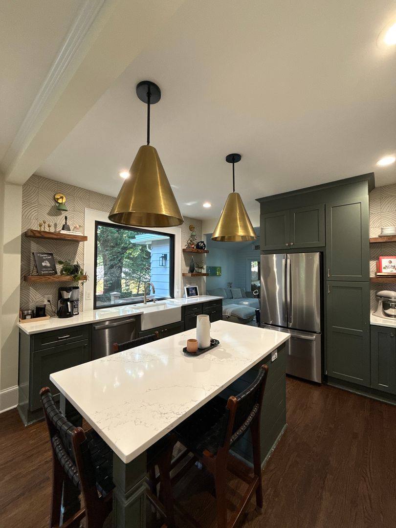 House for rent at 2016 Lombardy Circle, Charlotte, NC 28203