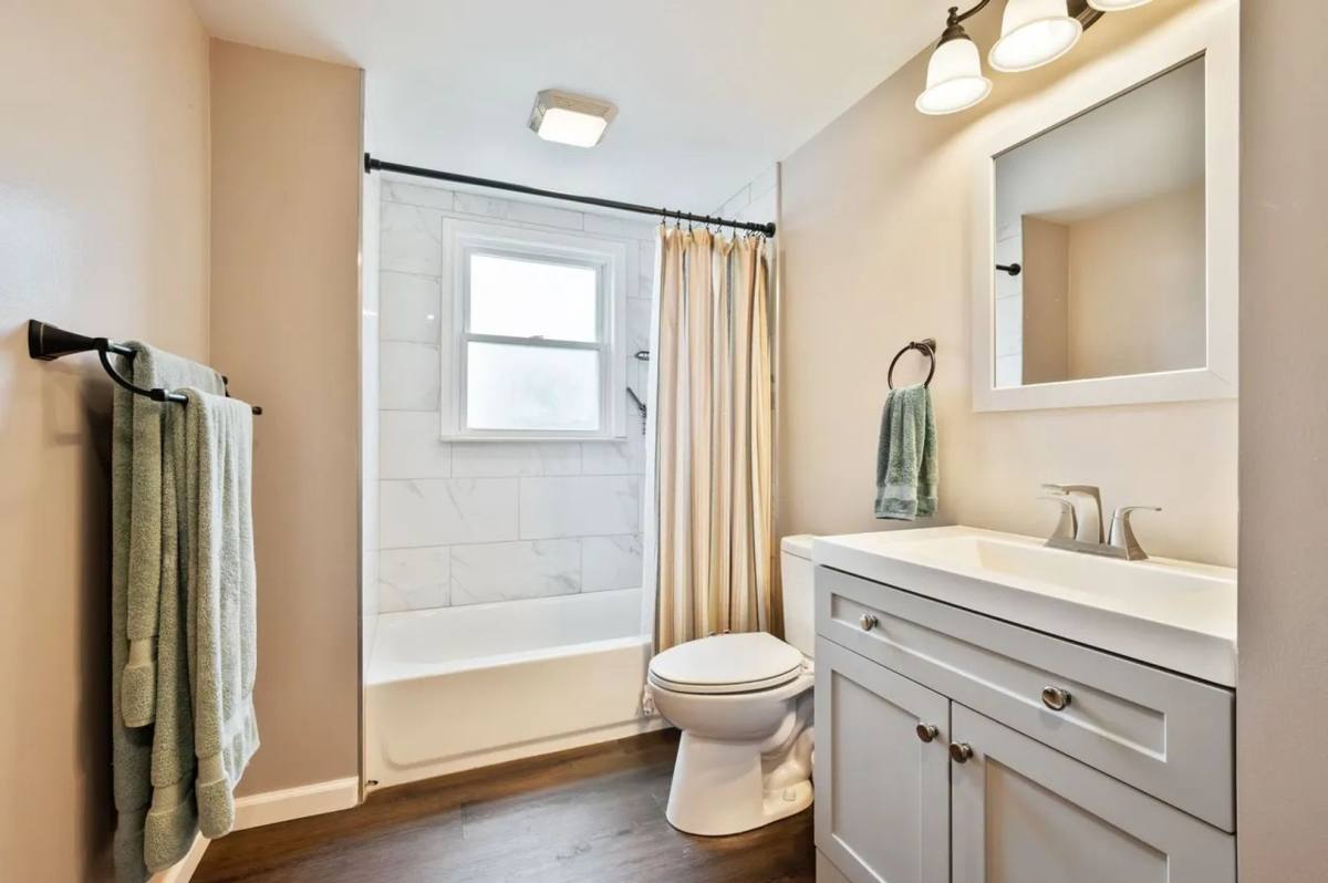 House for rent at 637 Bigelow St, Pittsburgh, PA 15207