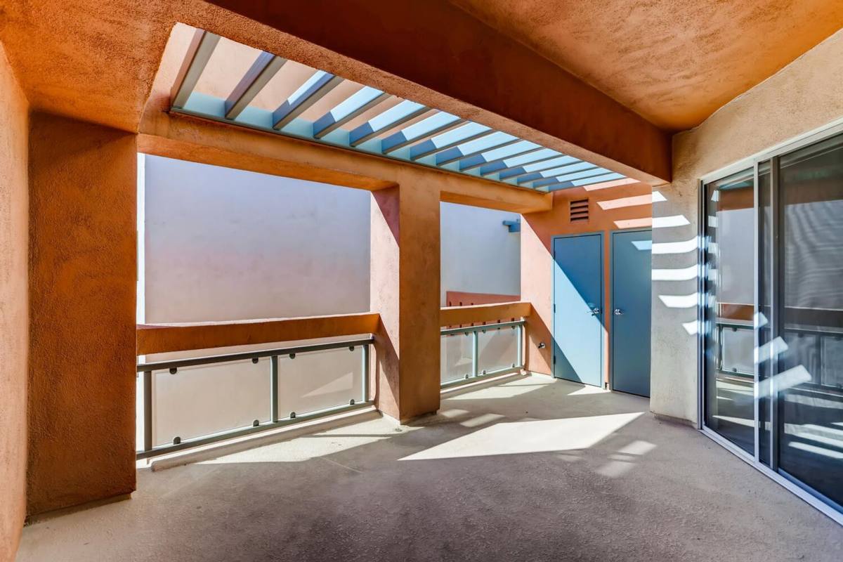 Condo for rent at 19 E Agate Ave, Las Vegas, NV 89123