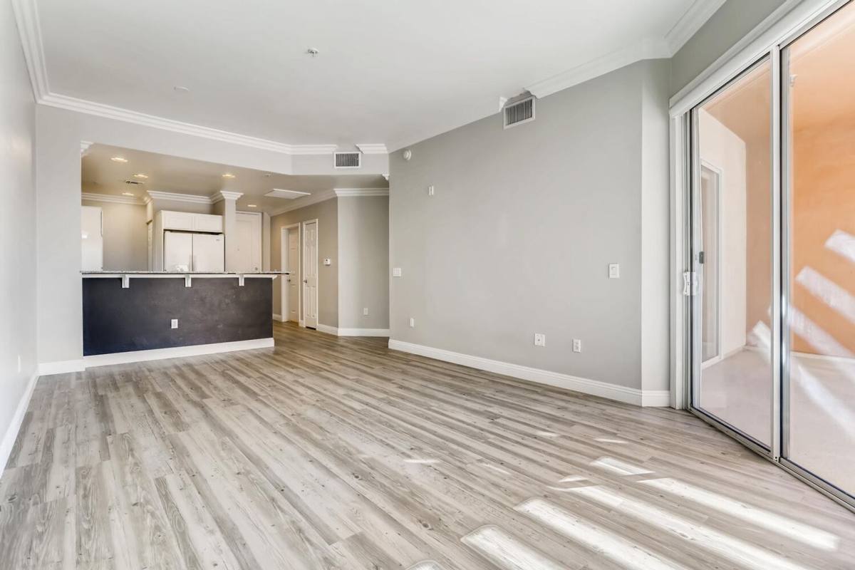 Condo for rent at 19 E Agate Ave, Las Vegas, NV 89123