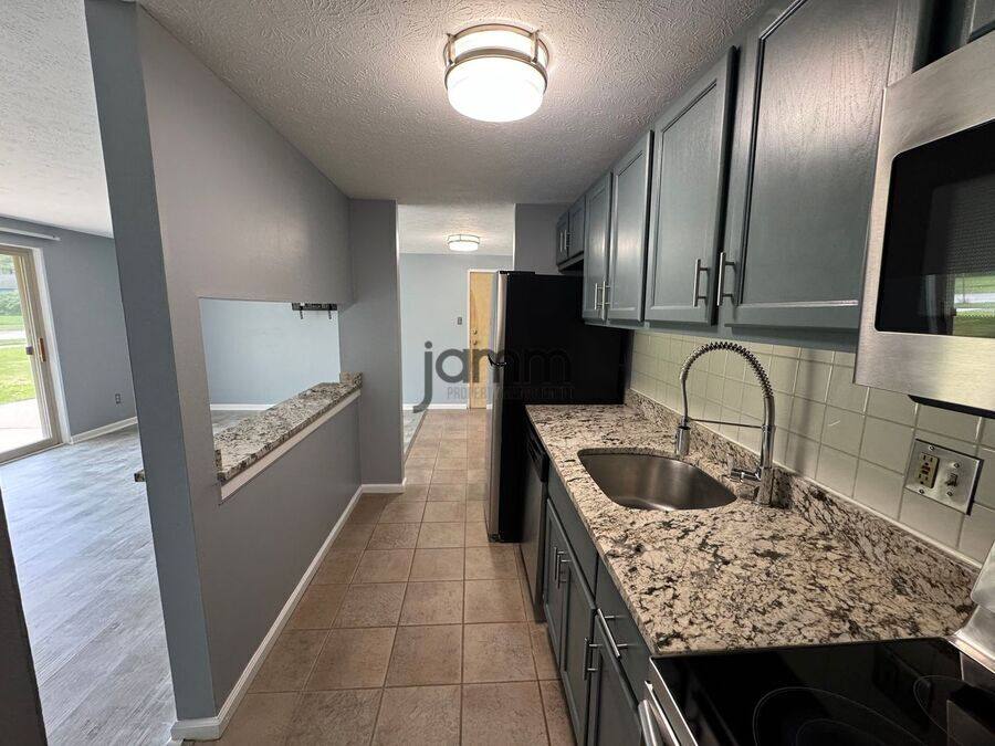 Apartment for rent at 24325 Detroit Rd - A #103, Westlake, OH 44145