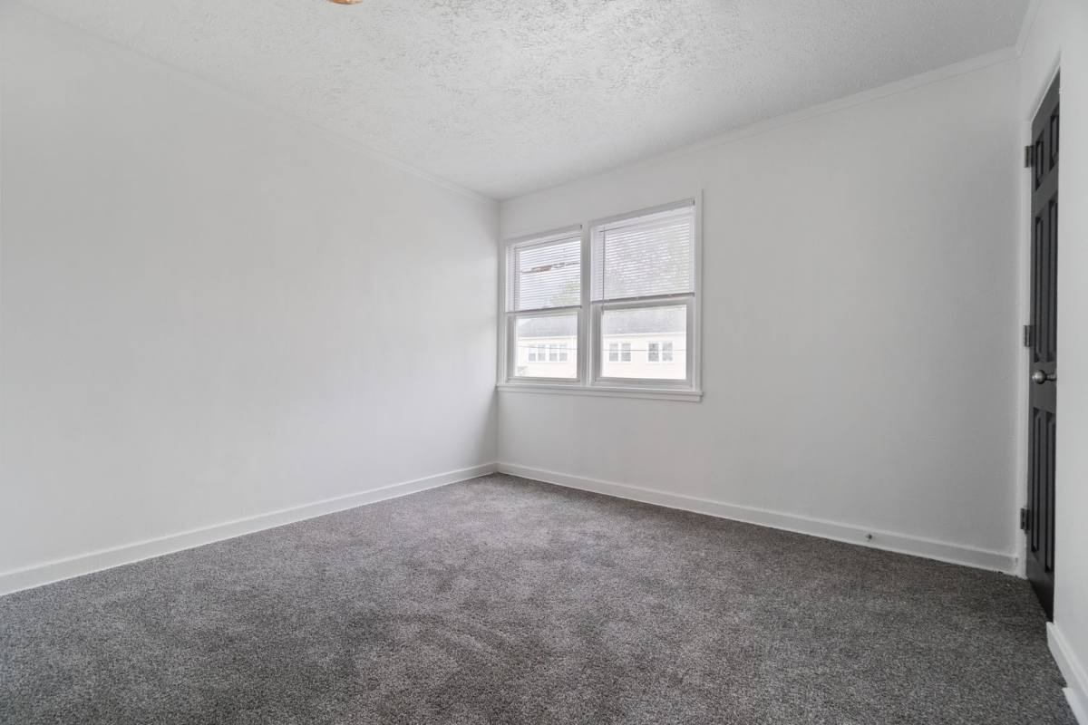Townhouse for rent at 30 Midland Heights Circle E, Midland, PA 15059