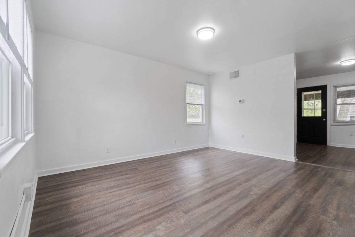 Townhouse for rent at 38 Midland Heights Circle #C, Midland, PA 15059