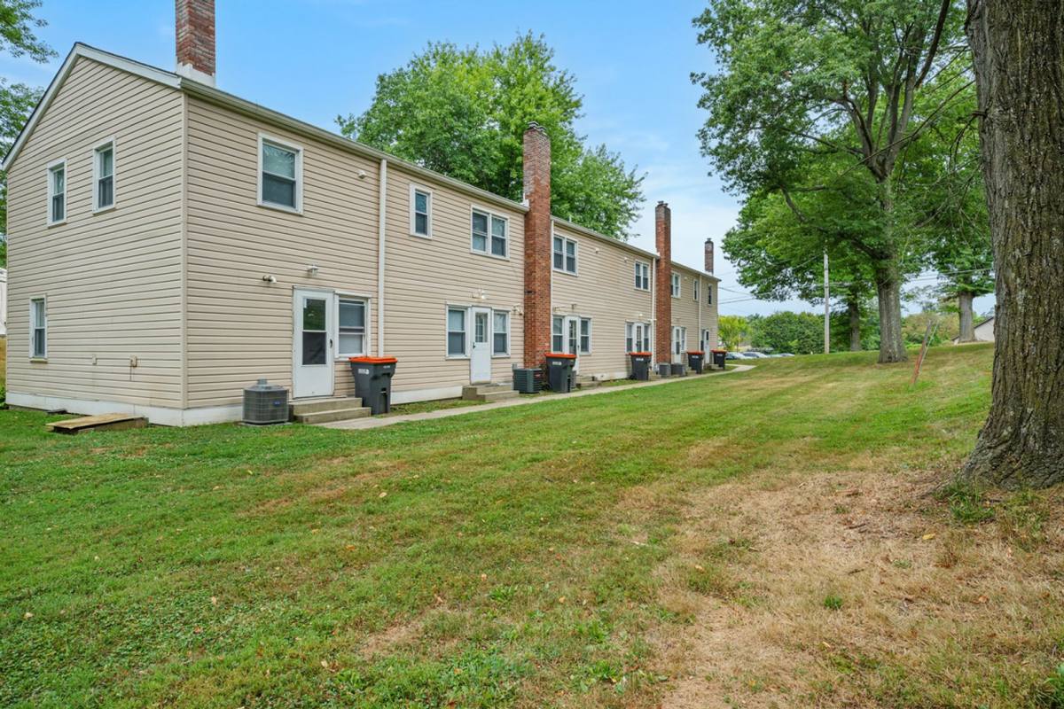 Townhouse for rent at 50 Midland Heights Circle #B, Midland, PA 15059