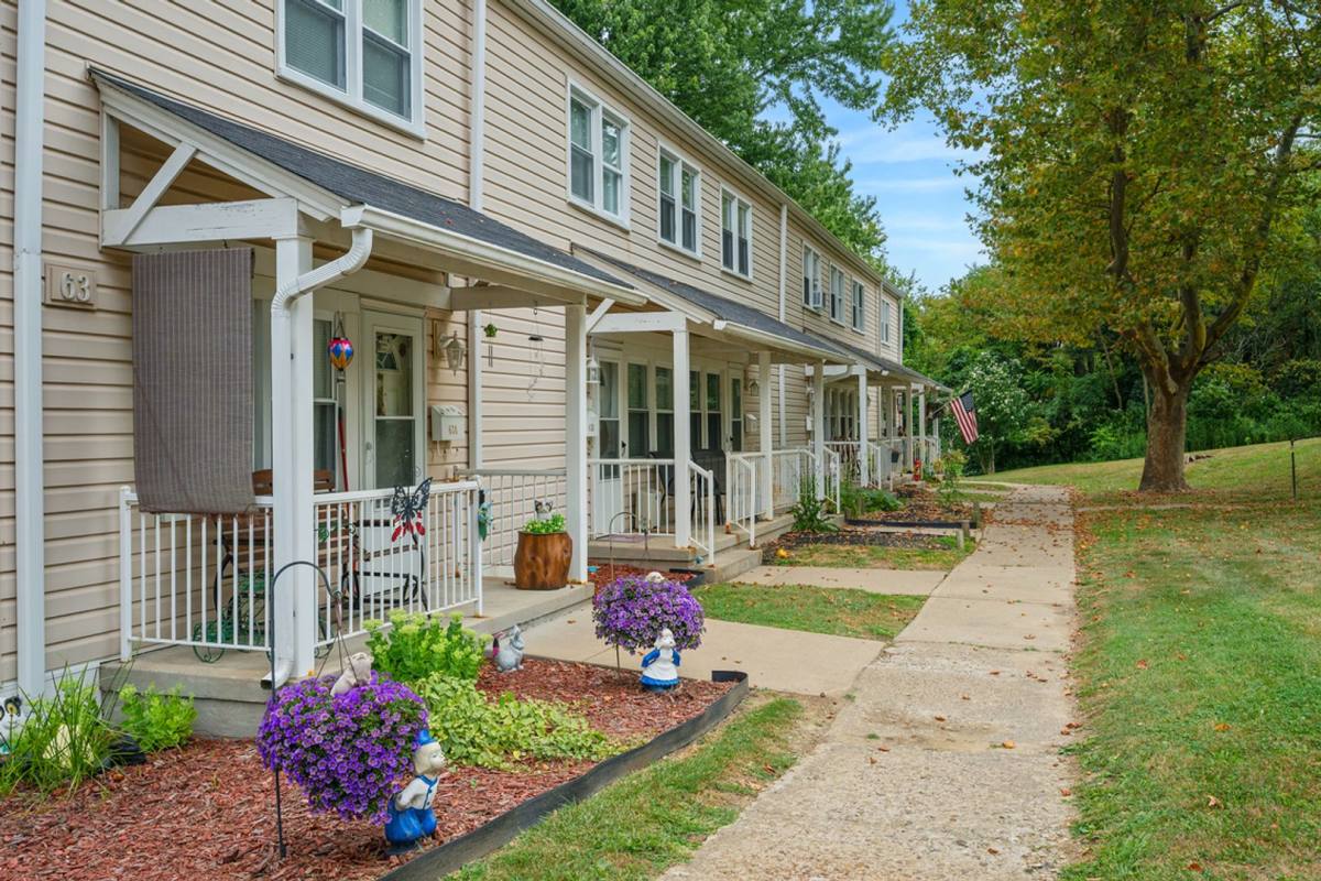 Townhouse for rent at 50 Midland Heights Circle #B, Midland, PA 15059