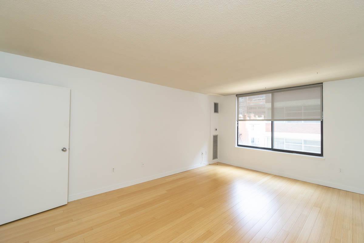Condo for rent at 1301 20th St NW #516, Washington, DC 20036