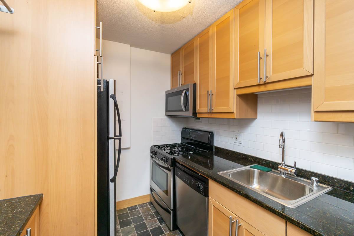 Condo for rent at 1301 20th St NW #516, Washington, DC 20036