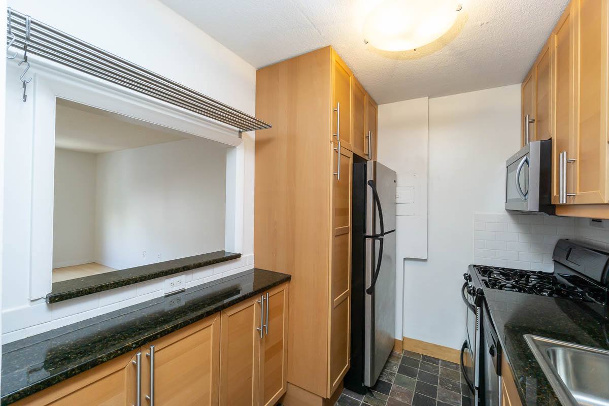 Condo for rent at 1301 20th St NW #516, Washington, DC 20036