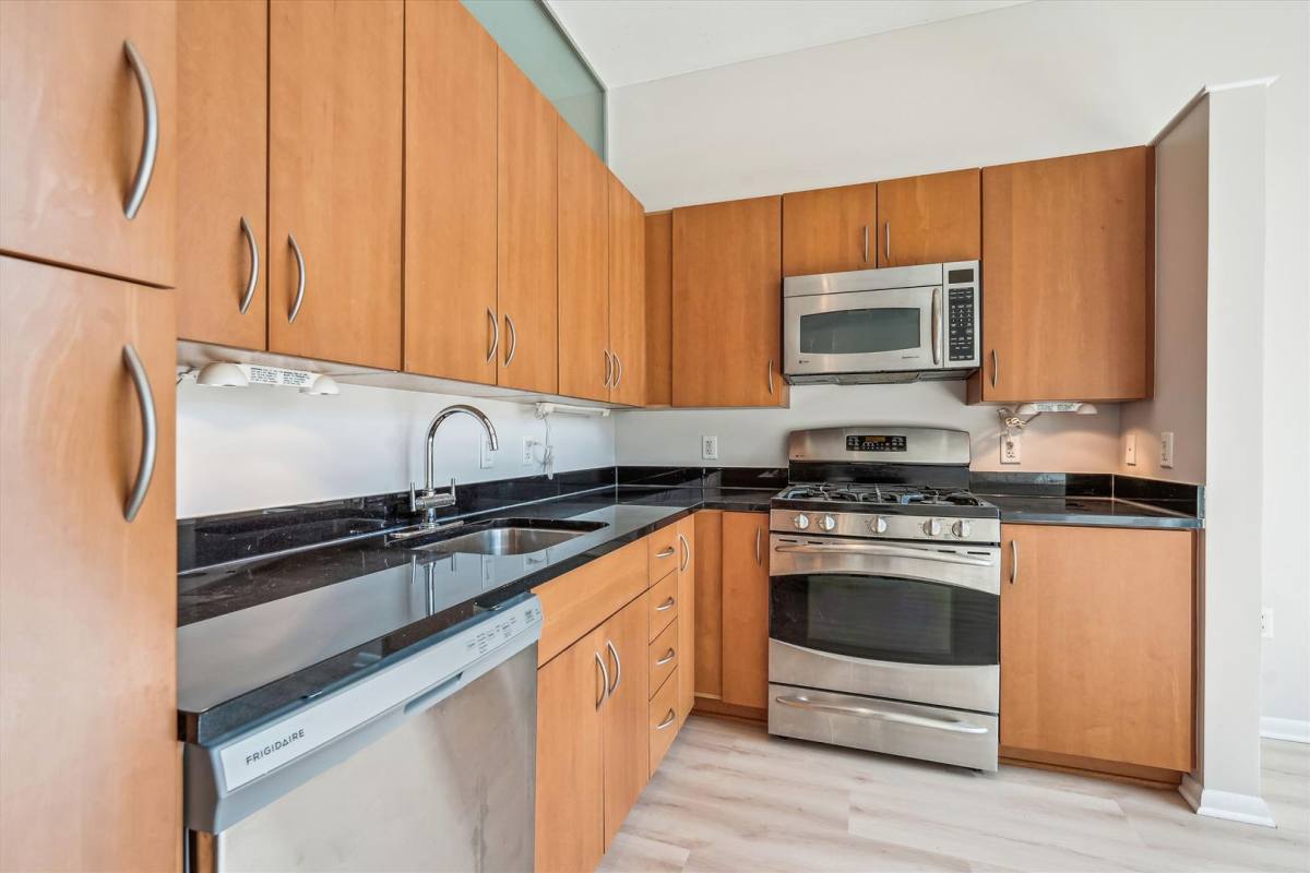 Condo for rent at 811 4th St NW, Washington, DC 20001