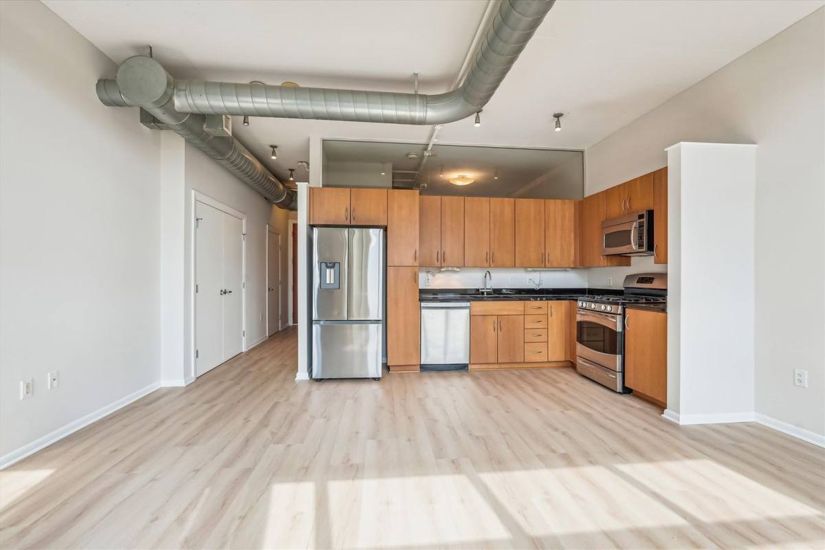 Condo for rent at 811 4th St NW, Washington, DC 20001
