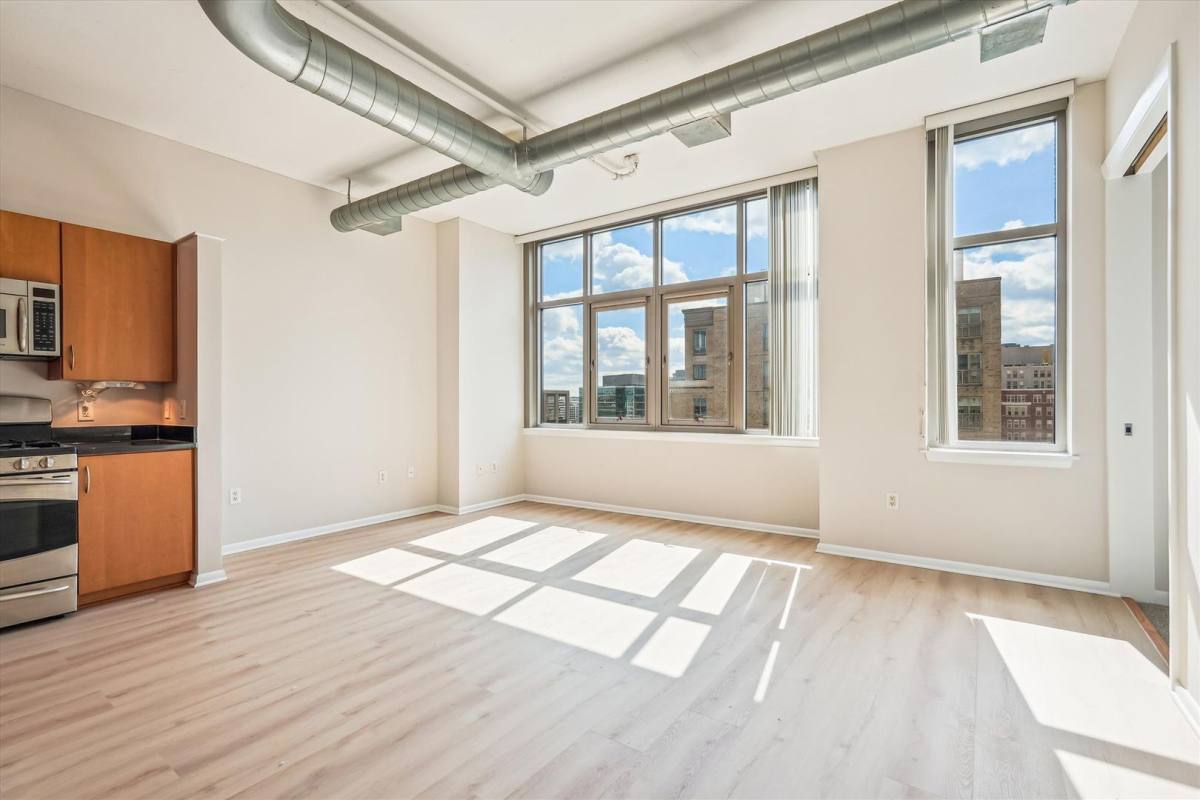 Condo for rent at 811 4th St NW, Washington, DC 20001