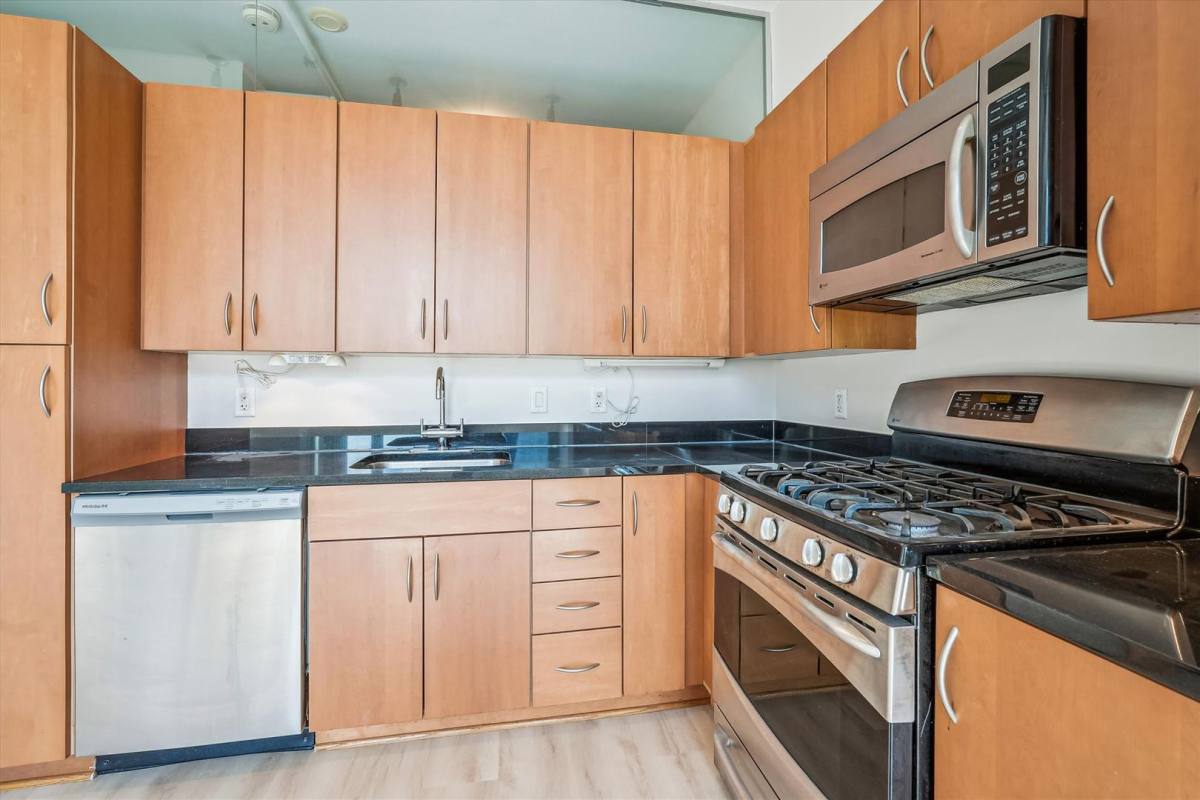 Condo for rent at 811 4th St NW, Washington, DC 20001