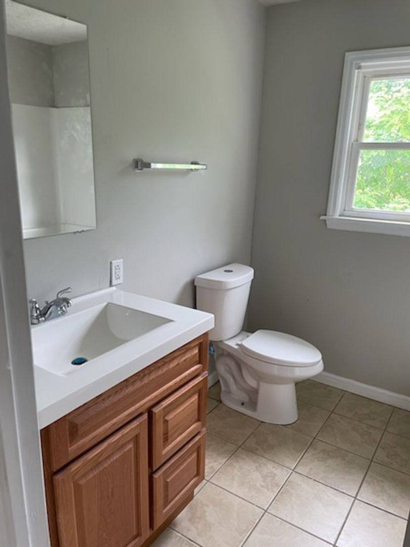 Apartment for rent at 3228 Kanawha Terrace, Saint Albans, WV 25177
