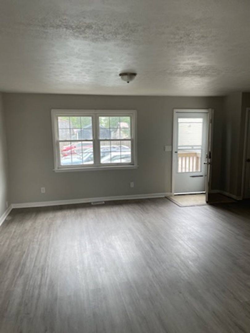 Apartment for rent at 3228 Kanawha Terrace, Saint Albans, WV 25177