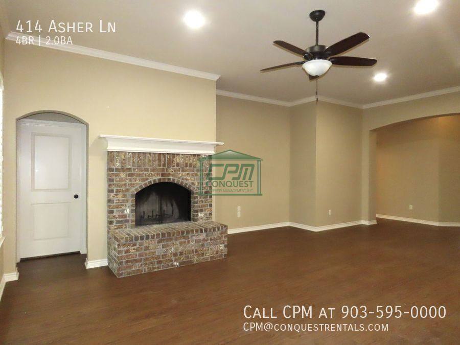 House for rent at 414 Asher Lane, Lindale, TX 75771