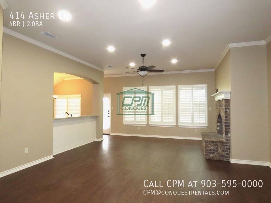 House for rent at 414 Asher Lane, Lindale, TX 75771