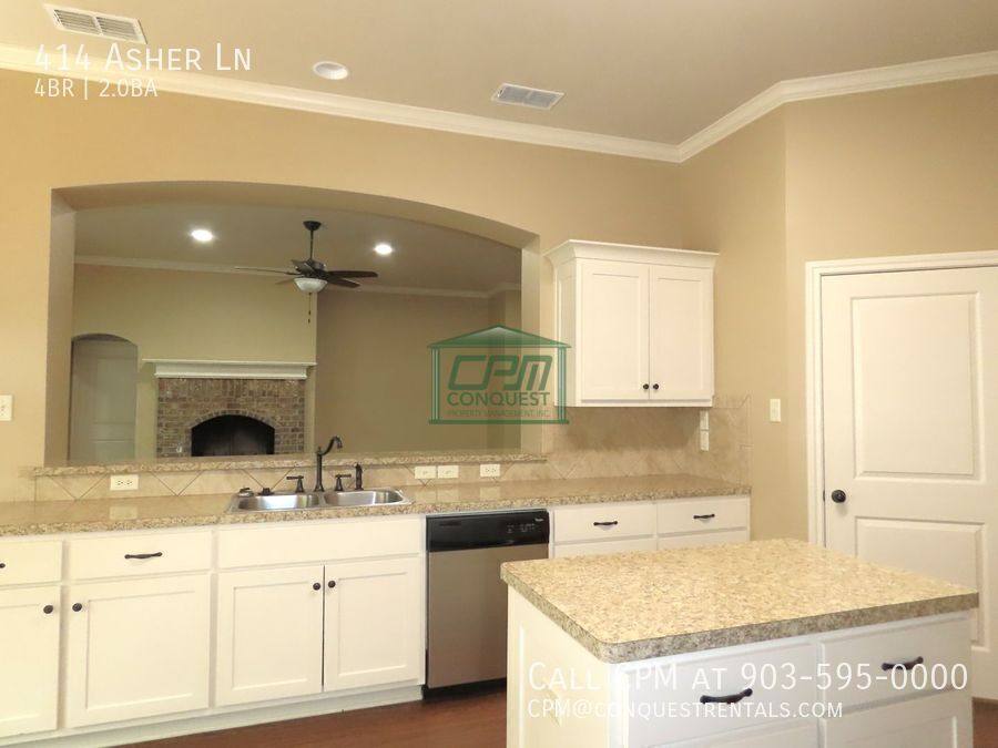 House for rent at 414 Asher Lane, Lindale, TX 75771