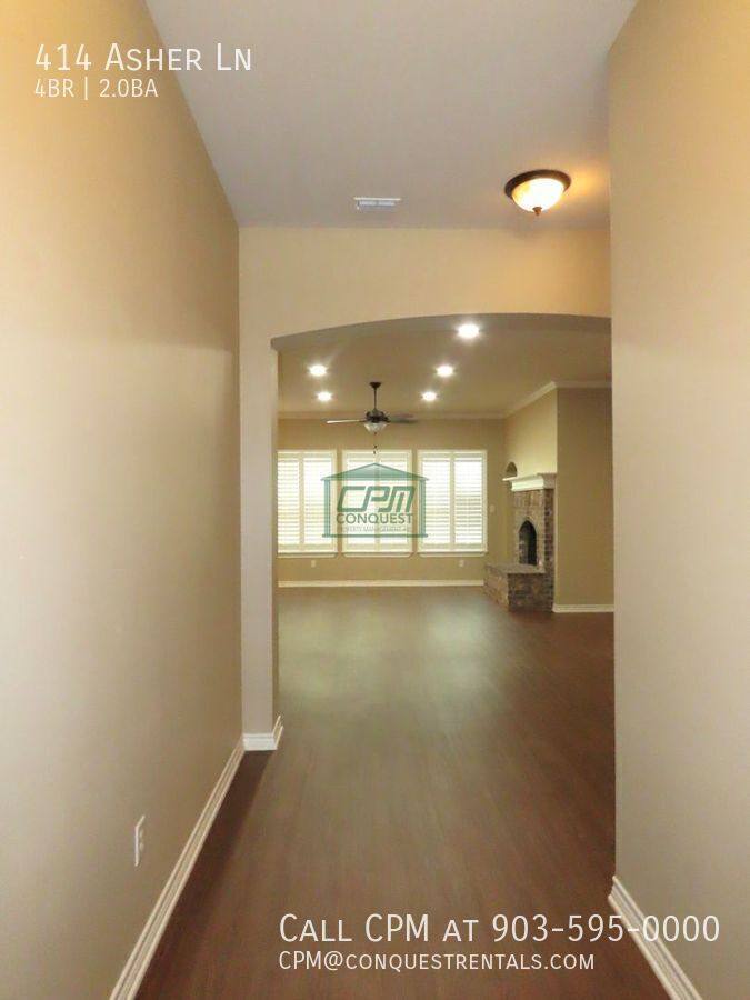 House for rent at 414 Asher Lane, Lindale, TX 75771