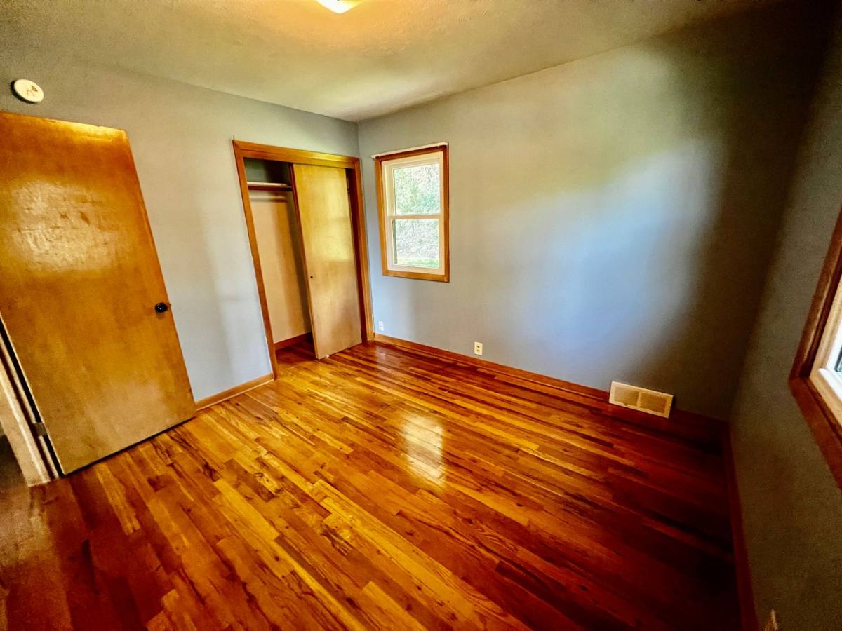 House for rent at 33 Susan Lane, Council Bluffs, IA 51503